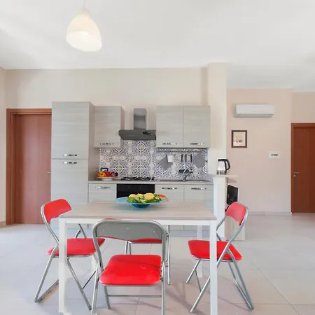 Double House Bybeach Apartament *