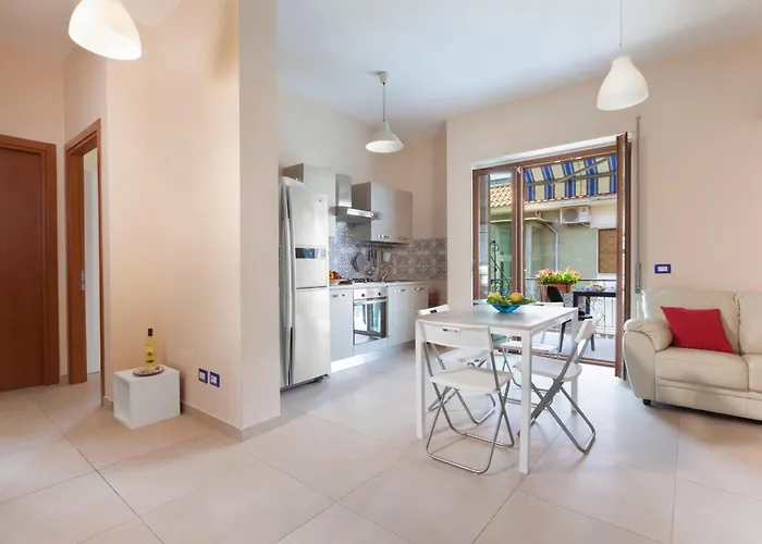 Double House Bybeach