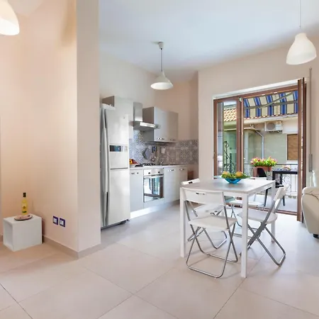 Double House Bybeach