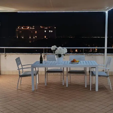 Double House Bybeach Сорренто